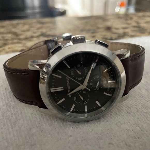 Burberry Grey Dial Brown Polyvinl Mens Watch - Picture 1 of 3